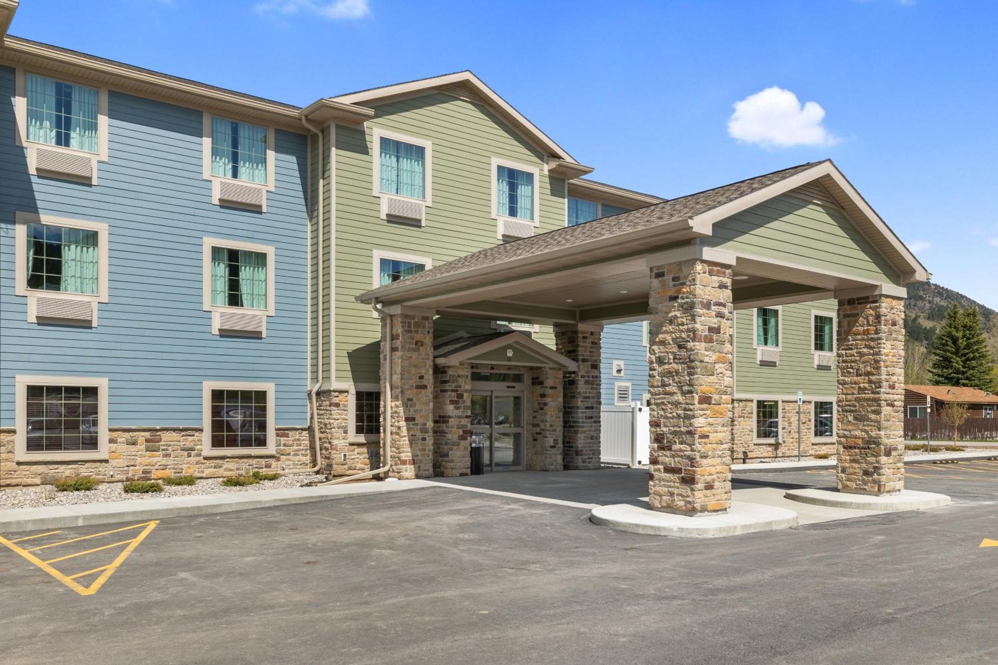 Cobblestone Hotel & Suites - Alpine Exterior foto